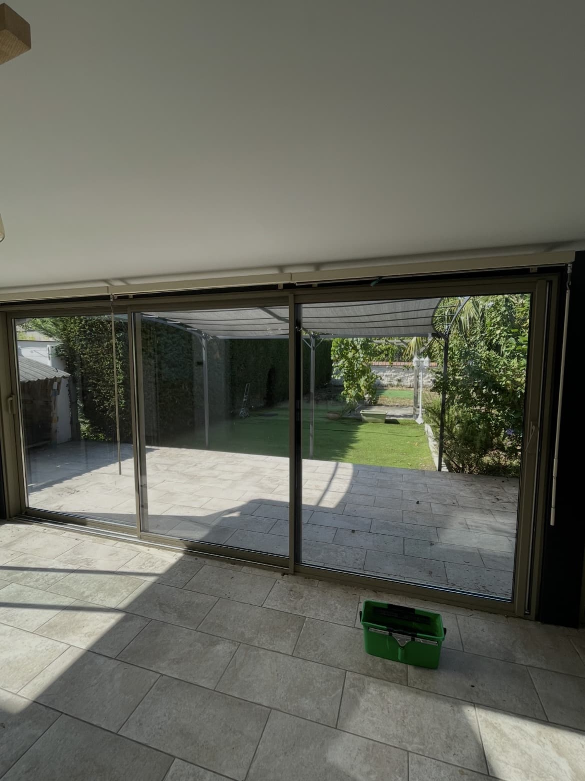 Baie vitrée entretenue par OptiClean Services